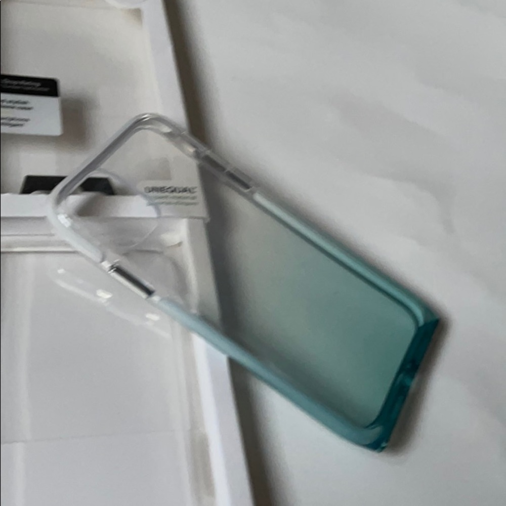 iPhone case - Picture 3 of 8